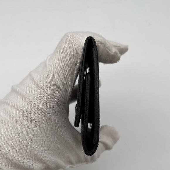 Louis Vuitton Graphite Six Key Holder - Picture 4 of 14